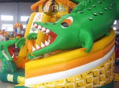 鱷魚充氣滑梯6*6*5.3